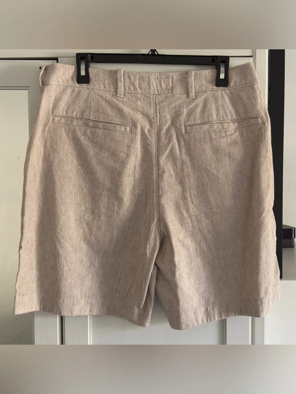 The A&F Relaxed Plainfront Linen-Blend Short Men’s Size 33